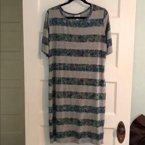 EUC LuLaRoe 2XL Julia Dress - Stripes / Paisley